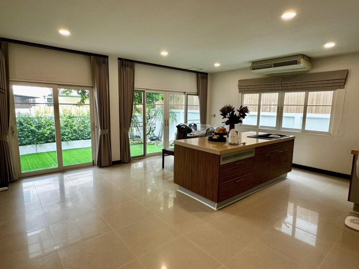 ขายบ้านพัฒนาการ ศรีนครินทร์ : 28/02/2026, สุดยอดบ้านหรู 3 ห้องนอน ใจกลาง พัฒนาการ 32 โอกาสทองครอบครองบ้านใหญ่ 300 ตรม. บนที่ดิน 80 ตร.วาฯ