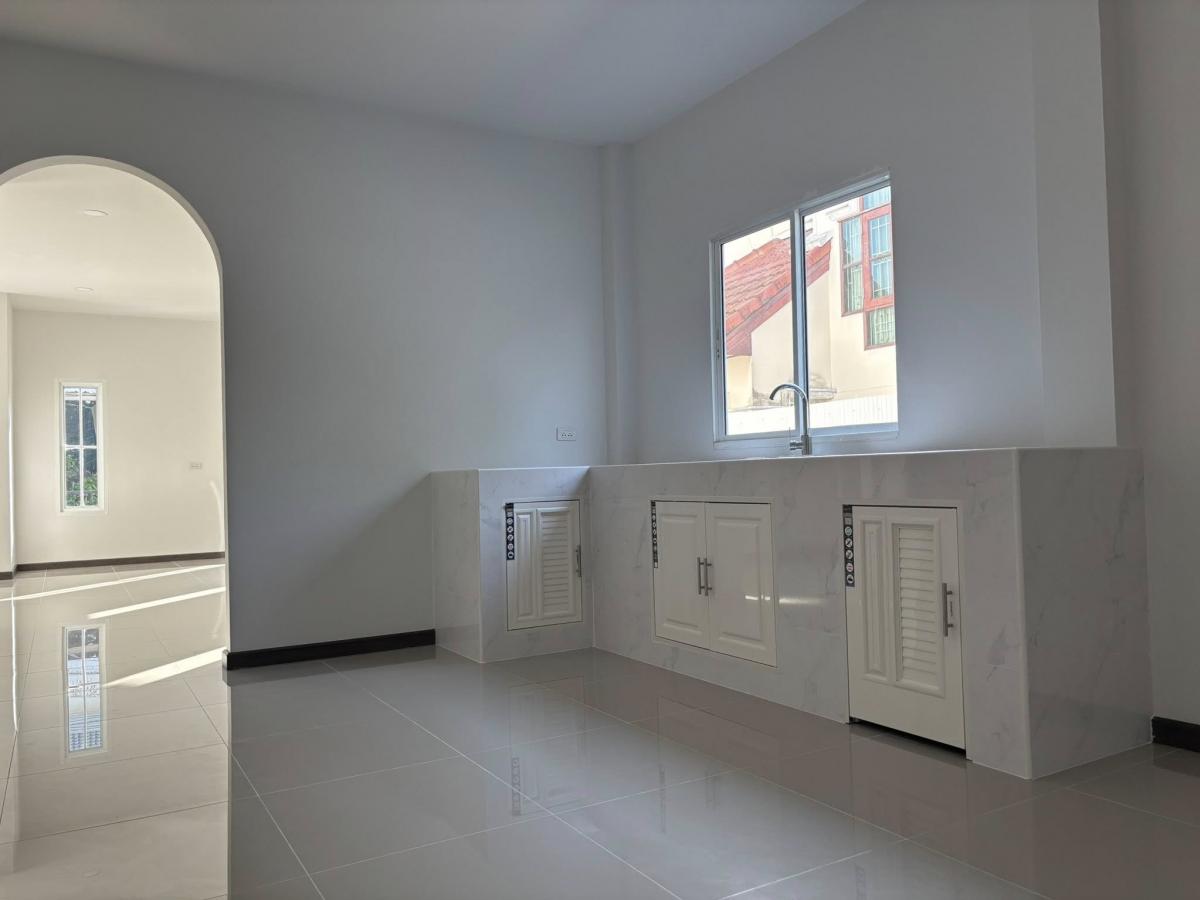 For SaleHousePhutthamonthon, Salaya : 28/01/2026, 4 bedroom detached house, brand new corner house in Bangna. Easy rent 50,000 baht/mo. Ready to move in immediately!