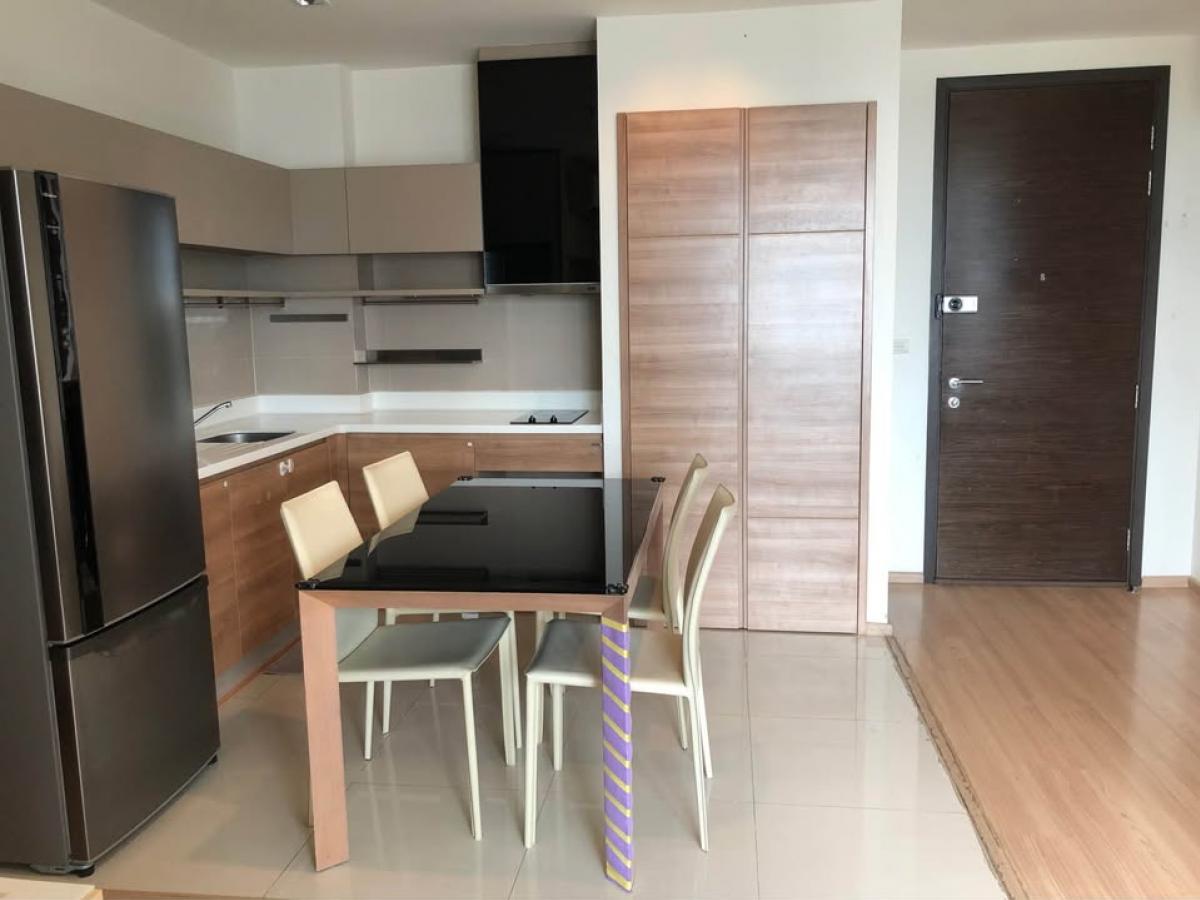For RentCondoSapankwai,Jatujak : Condo Rhythm Phahol-Ari 2 bedrooms 33,000 THB/month Near BTS AriConvenient living with swimming pool, fitness center, and garden. Complete facilities!