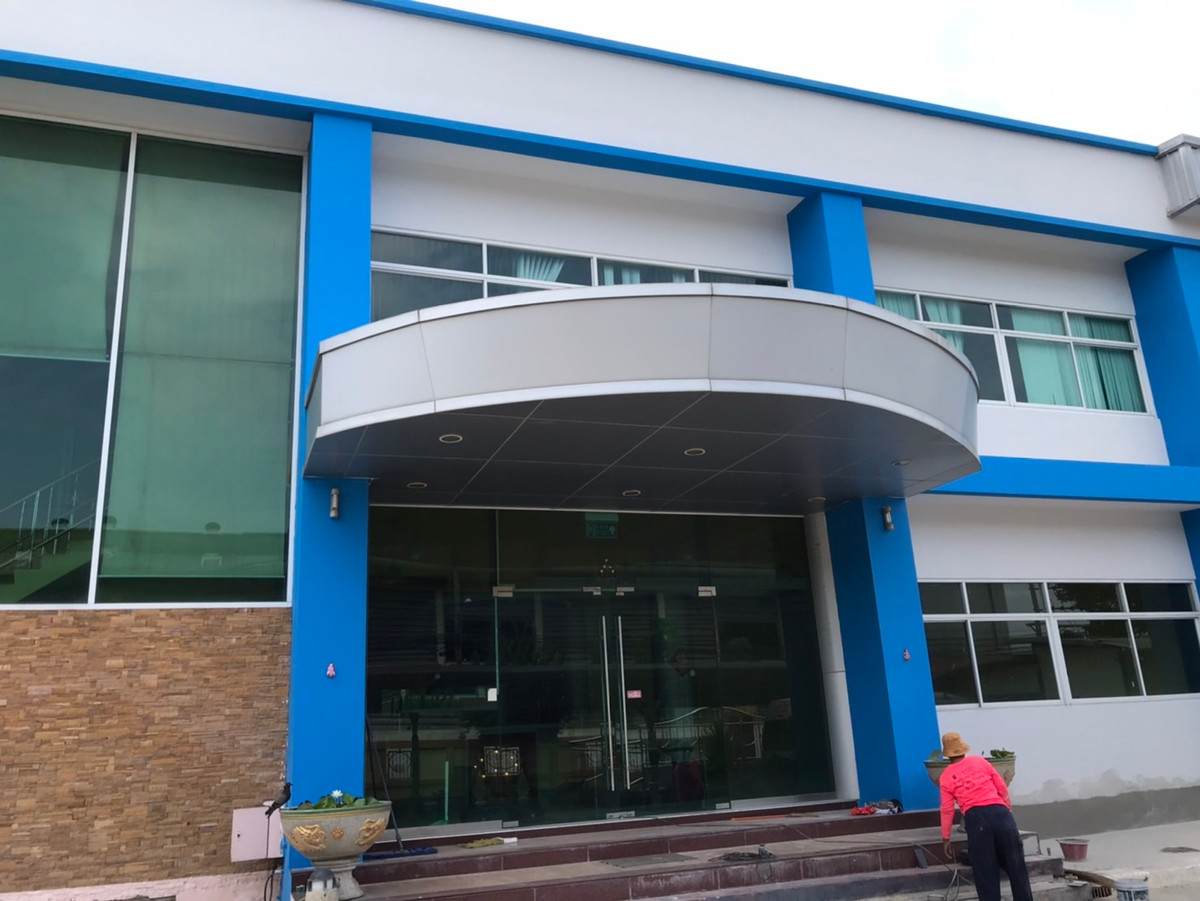 For RentWarehouseSamut Prakan,Samrong : For Rent, 📦 Warehouse & Office 📏 Total Area 2,670 sq.m. 🟡 Yellow Zone 📍 Jong Siri Soi, Bang Phli–Tamru Road