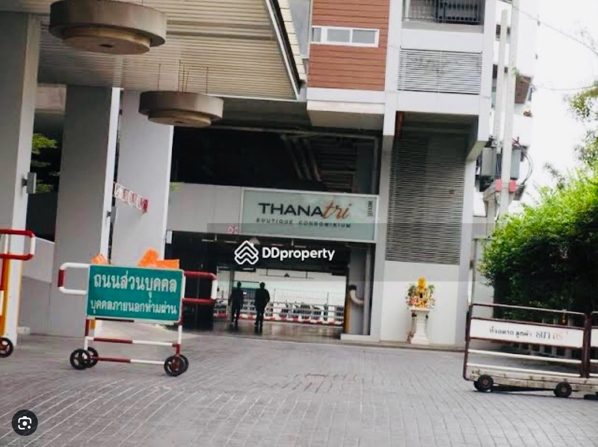 ขายคอนโดปิ่นเกล้า จรัญสนิทวงศ์ : 🔥🏠❤️ 🔥 ถูกสุด ราคานี้หาไม่ได้ง่าย🔥! คอนโด Duplex ติดสระ | Thana TRI Condominium💎 2 ชั้น ขนาด 71.59 ตร.ม.🌊 เปิดประตูจากห้องลงสระว่ายน้ำได้ทันที🏊‍♀️ อยู่ชั้นเดียวกับ สระว่ายน้ำ ฟิตเนส ซาวน่า