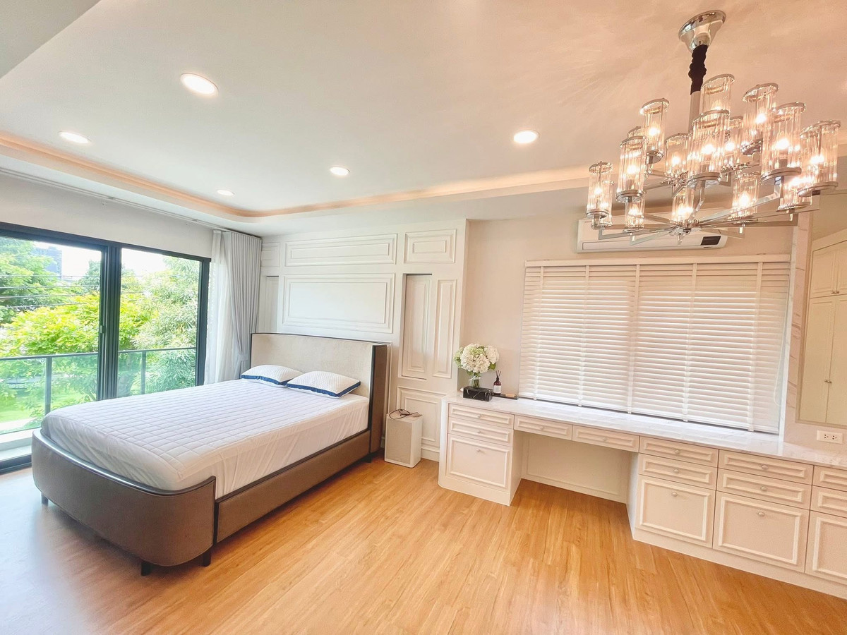 For RentHouseBangna, Bearing, Lasalle : P-2962 For rent! Single house Centro Bangna, ready to move in, decorated in Modern Luxury style, near Mega Bangna.