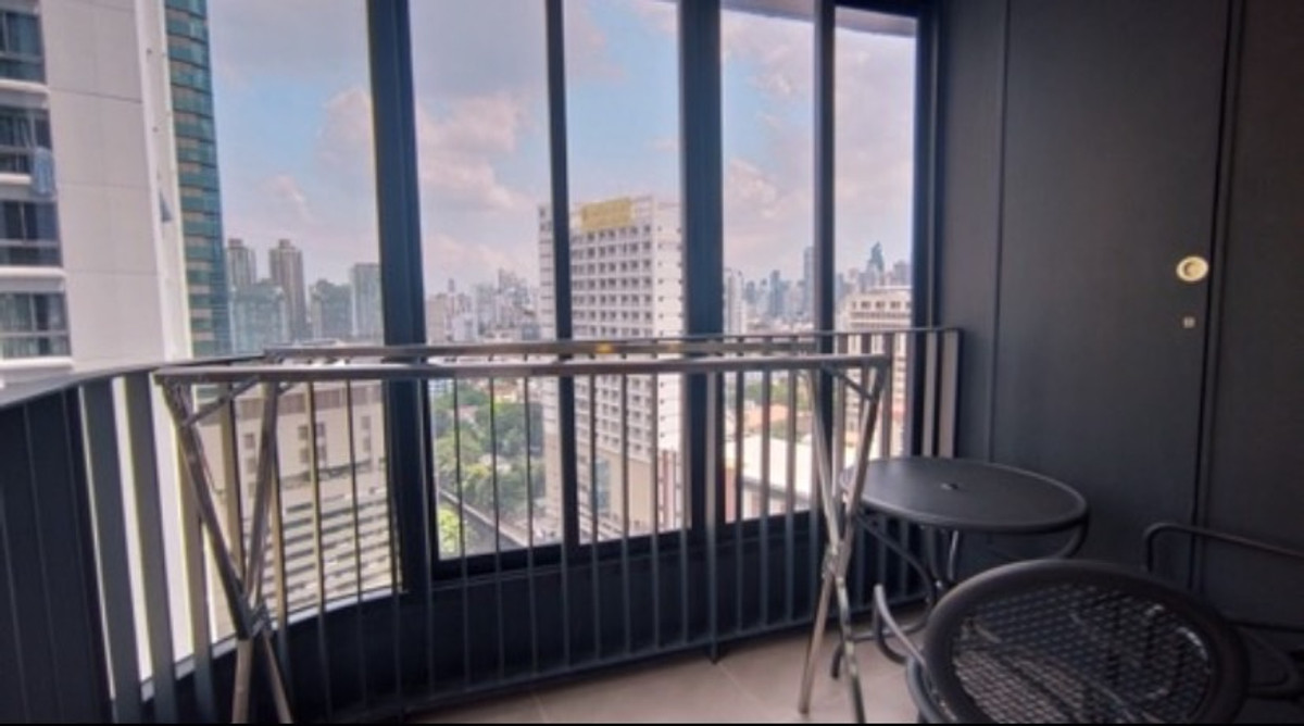 ให้เช่าคอนโดพระราม 9 เพชรบุรีตัดใหม่ RCA : 🏷️ Special Price | สุดคุ้ม  IDEO Mobi Asoke 2Bedroom - Fully furnished -  (290 m to MRT Phetchaburi) 