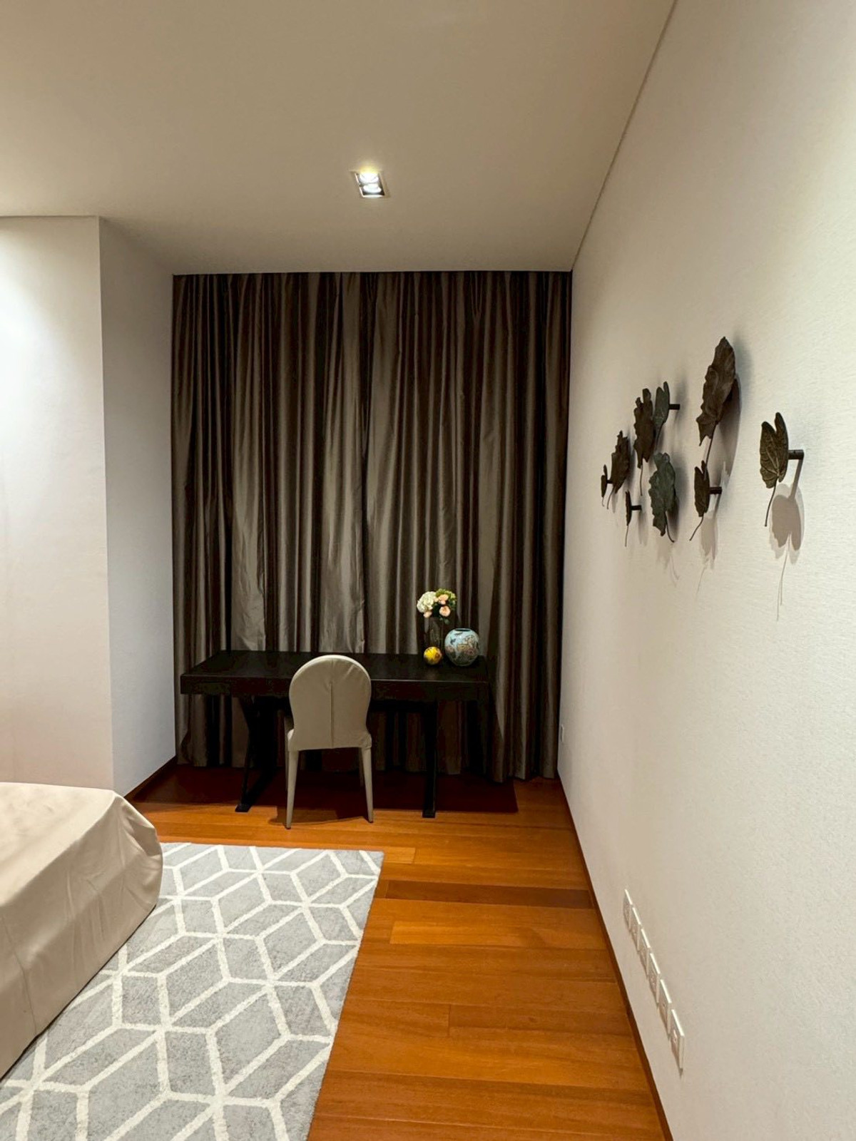 ให้เช่าคอนโดสาทร นราธิวาส : คอนโด Duplex 2 ห้องนอน โครงการ The Sukhothai Residencesม, Contact 062-496-6454