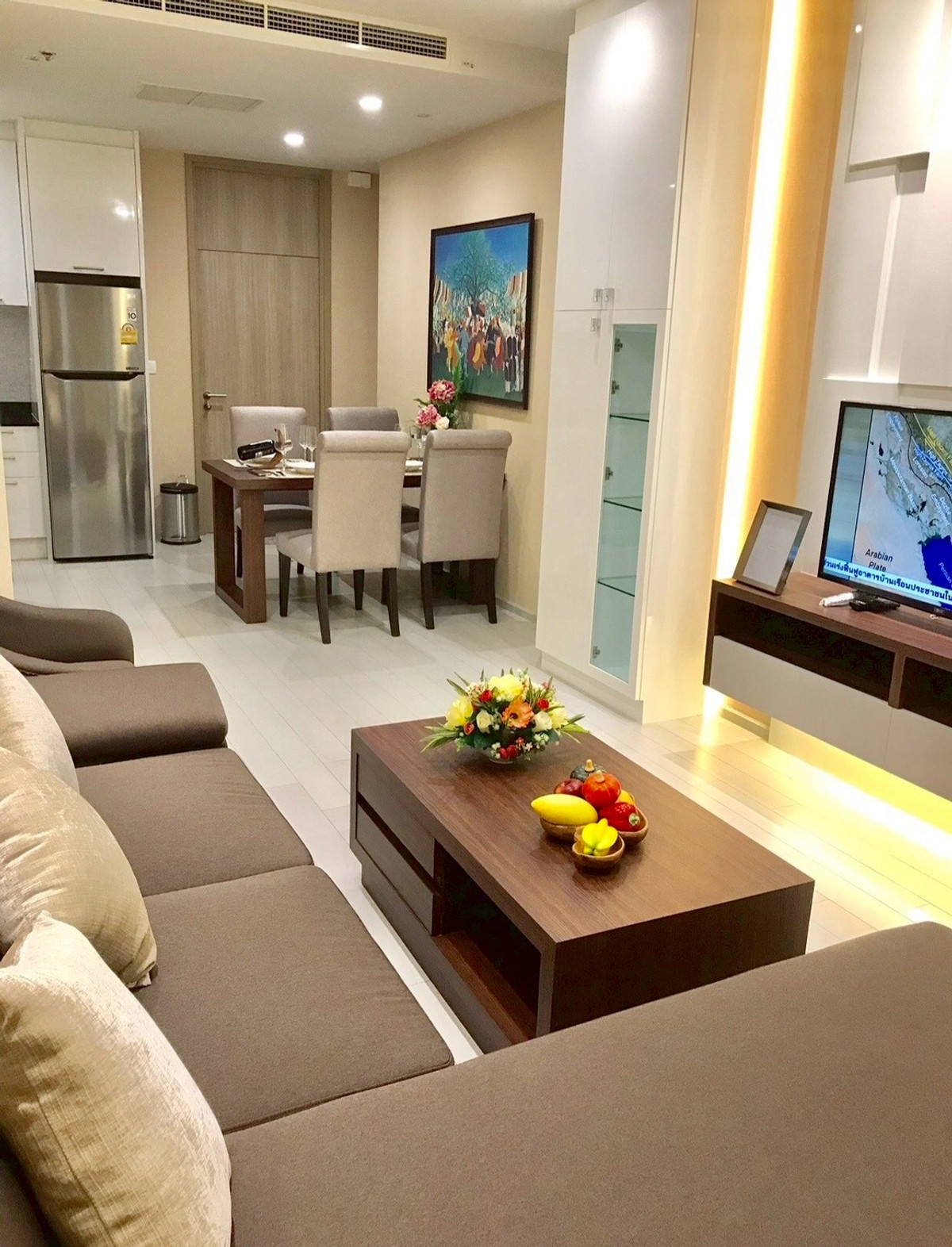 ให้เช่าคอนโดวิทยุ ชิดลม หลังสวน : Noble Ploenchit for rent 60sqm 1bed 1bath 62,000 per month