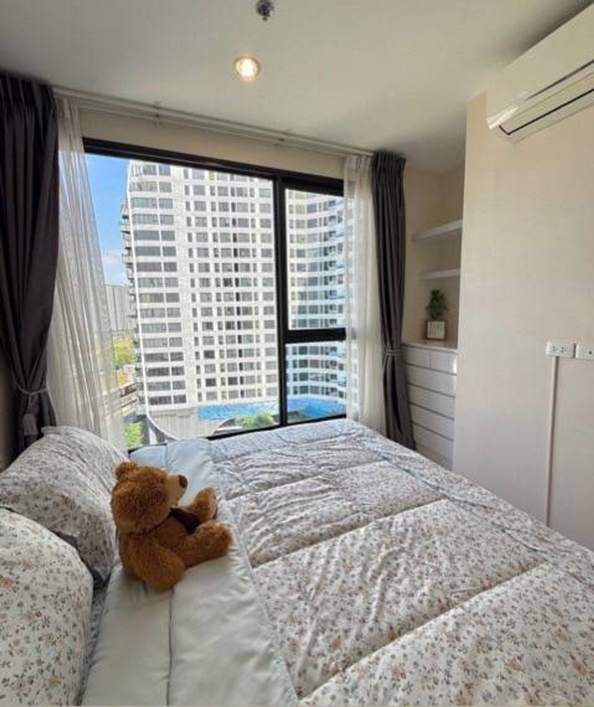 ให้เช่าคอนโดบางนา แบริ่ง ลาซาล :  ชั้น 12A ตึกB 35.29 ตรม. พร้อมอยู่ วิวสระน้ำ