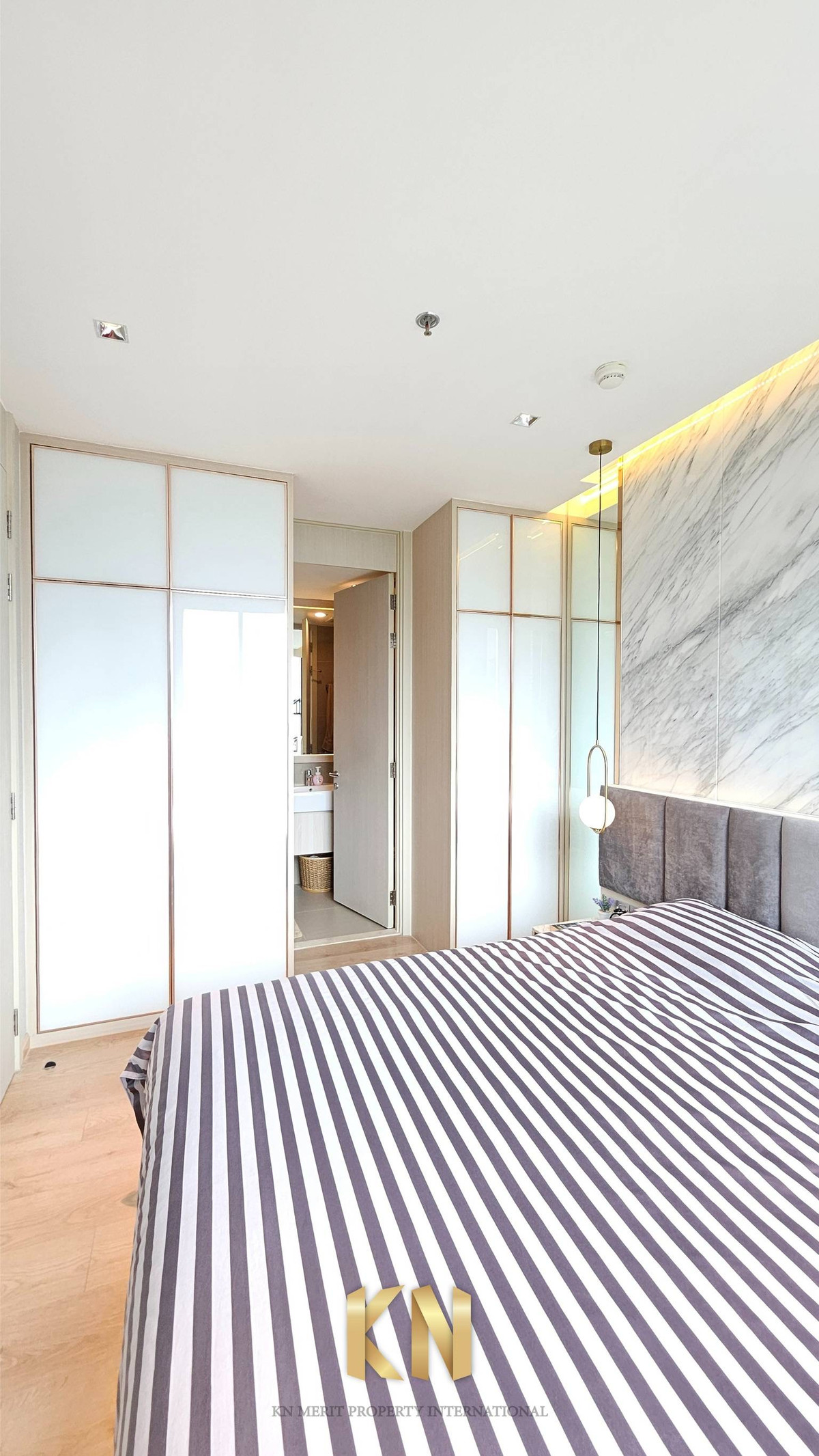 ให้เช่าคอนโดสุขุมวิท อโศก ทองหล่อ : ให้เช่า 1 ห้องนอน 36 ตรม. Noble recole สุขุมวิท19