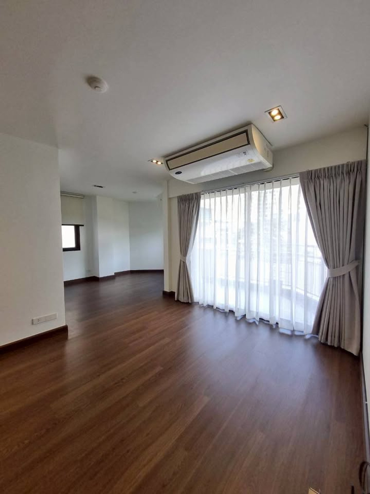 ขายคอนโดสีลม ศาลาแดง บางรัก : Green Point Silom / 2 Bedrooms (FOR SALE), กรีนพอยท์ สีลม / 2 ห้องนอน (ขาย) PT039
