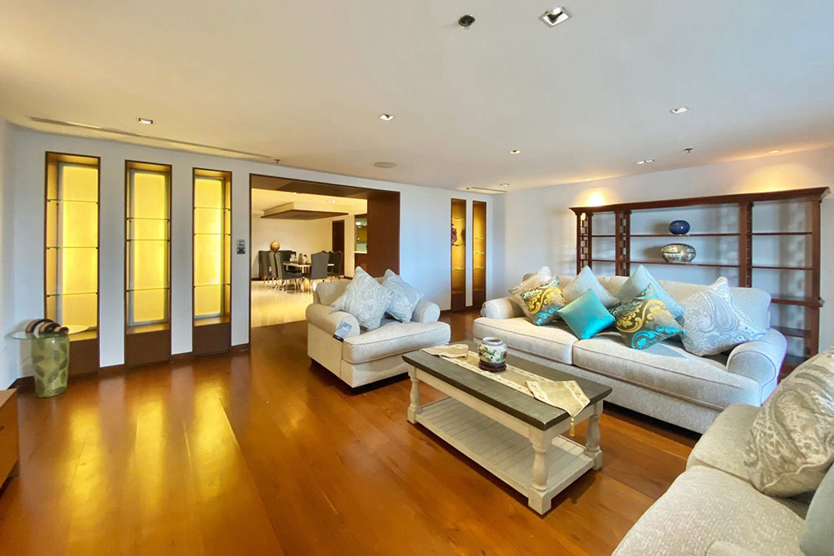 ให้เช่าคอนโดนานา : ให้เช่า คาลิสต้า แมนชั่น ห้องกว้าง ตกแต่งสวย พร้อมเข้าอยู่!