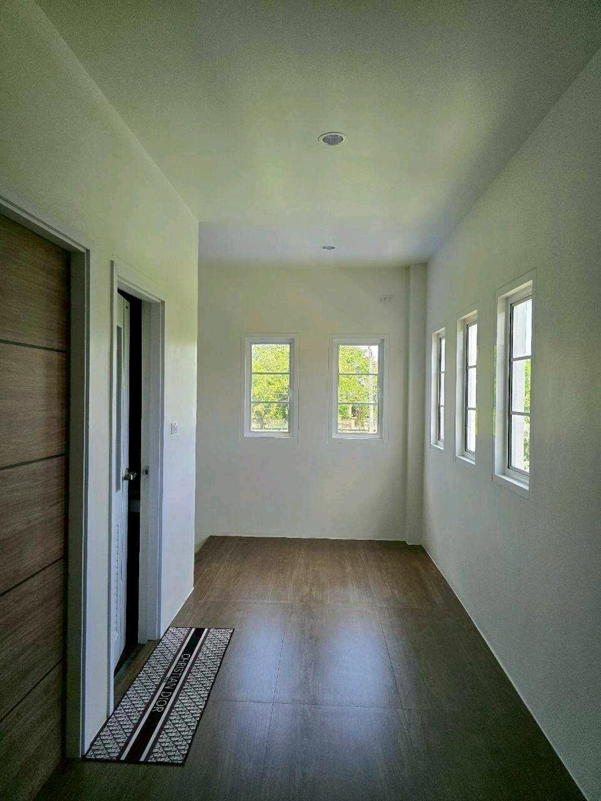 For RentWarehousePhutthamonthon, Salaya : Warehouse + office + 2nd floor accommodation for rent, location on Line 2, Kanchana-Pinklao Road, near Paseo Kanchana, next to the main road, convenient travel.