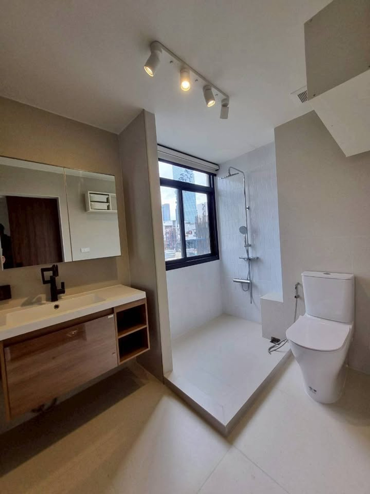 For SaleCondoSilom, Saladaeng, Bangrak : Green Point Silom / 2 Bedrooms (FOR SALE), Green Point Silom / 2 Bedrooms (For Sale) PT039