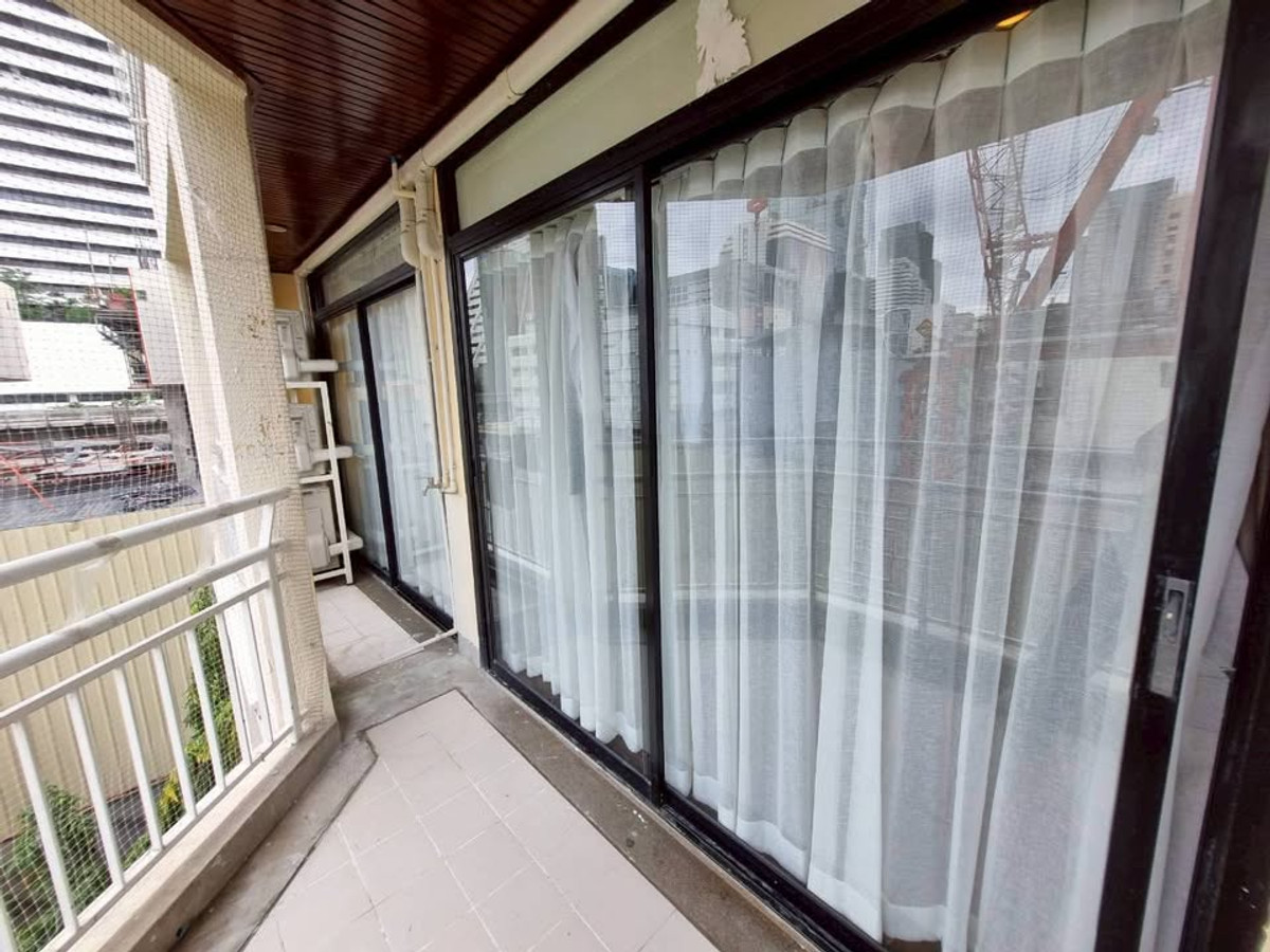 For SaleCondoSilom, Saladaeng, Bangrak : Green Point Silom / 2 Bedrooms (FOR SALE), Green Point Silom / 2 Bedrooms (For Sale) PT039