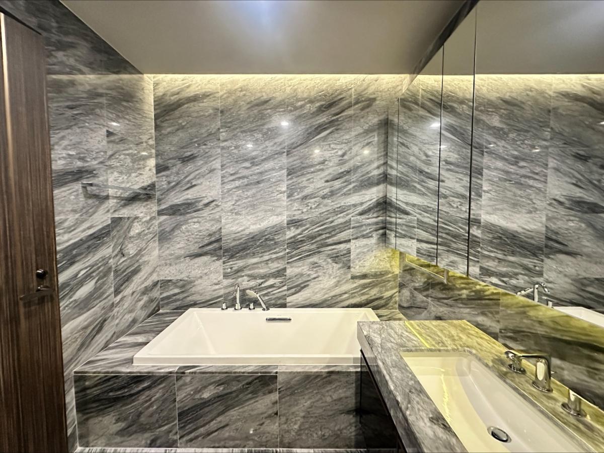 ให้เช่าคอนโดอารีย์ อนุสาวรีย์ : 🔥เช่าด่วน+🔥เดอะ โมนูเมนต์ สนามเป้า ใกล้สถานีรถไฟฟ้า BTS สนามเป้า เฟอร์นิเจอร์ครบ พร้อมเข้าอยู่