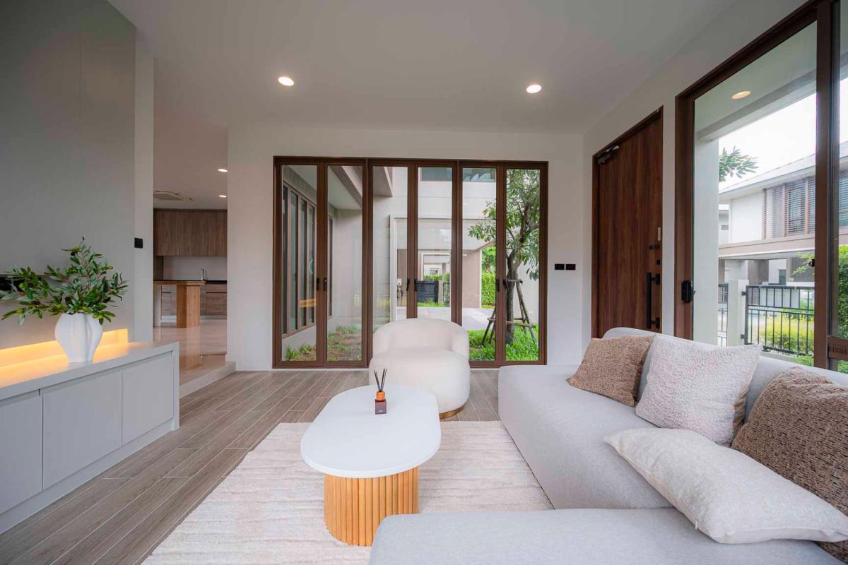 ให้เช่าบ้านพัฒนาการ ศรีนครินทร์ : 🔥เช่าด่วน+🔥บุราสิริ กรุงเทพกรีฑา ใกล้ห้างสรรพสินค้าหลายแห่ง เฟอร์นิเจอร์ครบ พร้อมเข้าอยู่