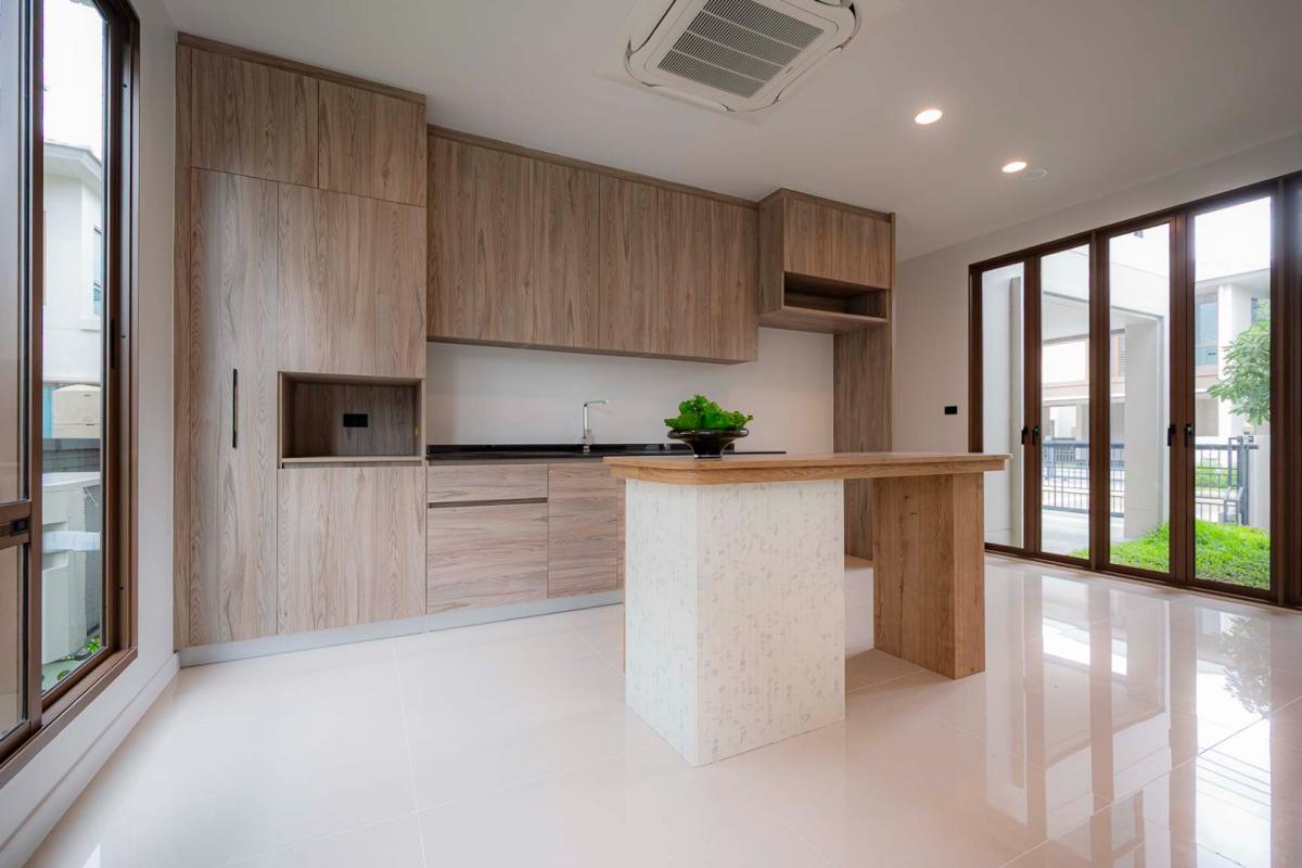 ให้เช่าบ้านพัฒนาการ ศรีนครินทร์ : 🔥เช่าด่วน+🔥บุราสิริ กรุงเทพกรีฑา ใกล้ห้างสรรพสินค้าหลายแห่ง เฟอร์นิเจอร์ครบ พร้อมเข้าอยู่