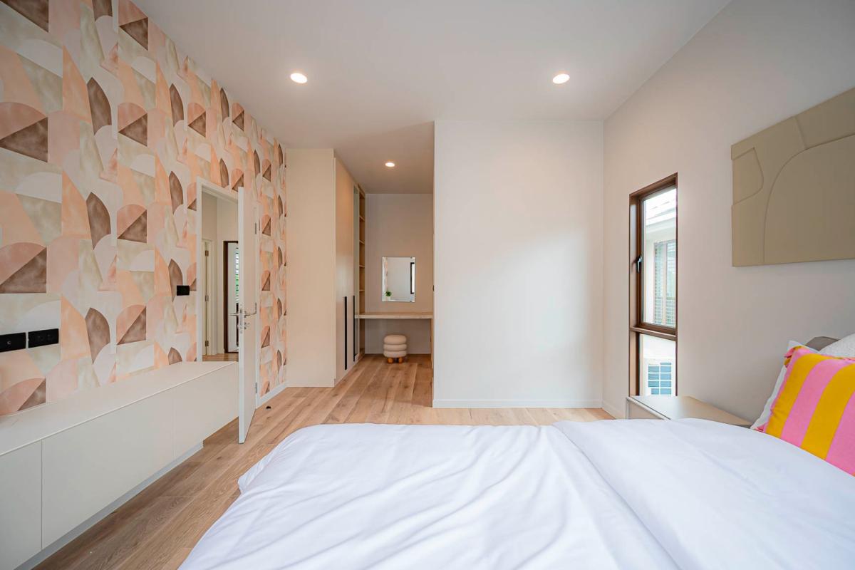 ให้เช่าบ้านพัฒนาการ ศรีนครินทร์ : 🔥เช่าด่วน+🔥บุราสิริ กรุงเทพกรีฑา ใกล้ห้างสรรพสินค้าหลายแห่ง เฟอร์นิเจอร์ครบ พร้อมเข้าอยู่