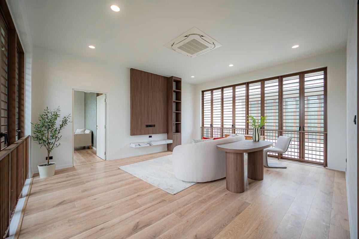 ให้เช่าบ้านพัฒนาการ ศรีนครินทร์ : 🔥เช่าด่วน+🔥บุราสิริ กรุงเทพกรีฑา ใกล้ห้างสรรพสินค้าหลายแห่ง เฟอร์นิเจอร์ครบ พร้อมเข้าอยู่