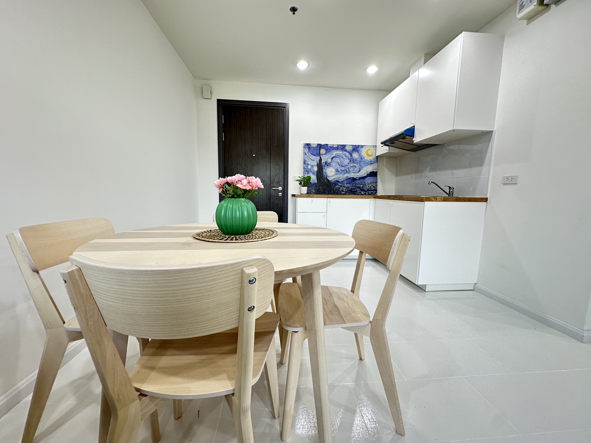 For SaleCondoOnnut, Udomsuk : 🔥Urgent Sale+🔥 The Base Park West Sukhumvit 77, near On Nut BTS station. Fully furnished and ready to move in.