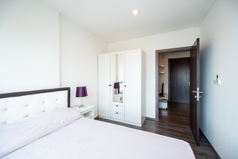 ขายคอนโดอ่อนนุช อุดมสุข : 🔥ขายด่วน+🔥เดอะ เบส พาร์คเวสต์ สุขุมวิท 77 ใกล้สถานีรถไฟฟ้า BTS อ่อนนุช เฟอร์นิเจอร์ครบ พร้อมเข้าอยู่