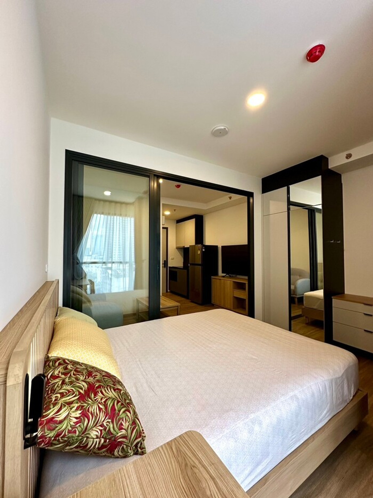 For RentCondoRatchadapisek, Huaikwang, Suttisan : 💖💖For rent The Stage Mindscape Ratchada-Huai Khwang / 1 bedroom 17,000 baht. If interested, you can inquire. Line ID = atfirm2010 💖💖