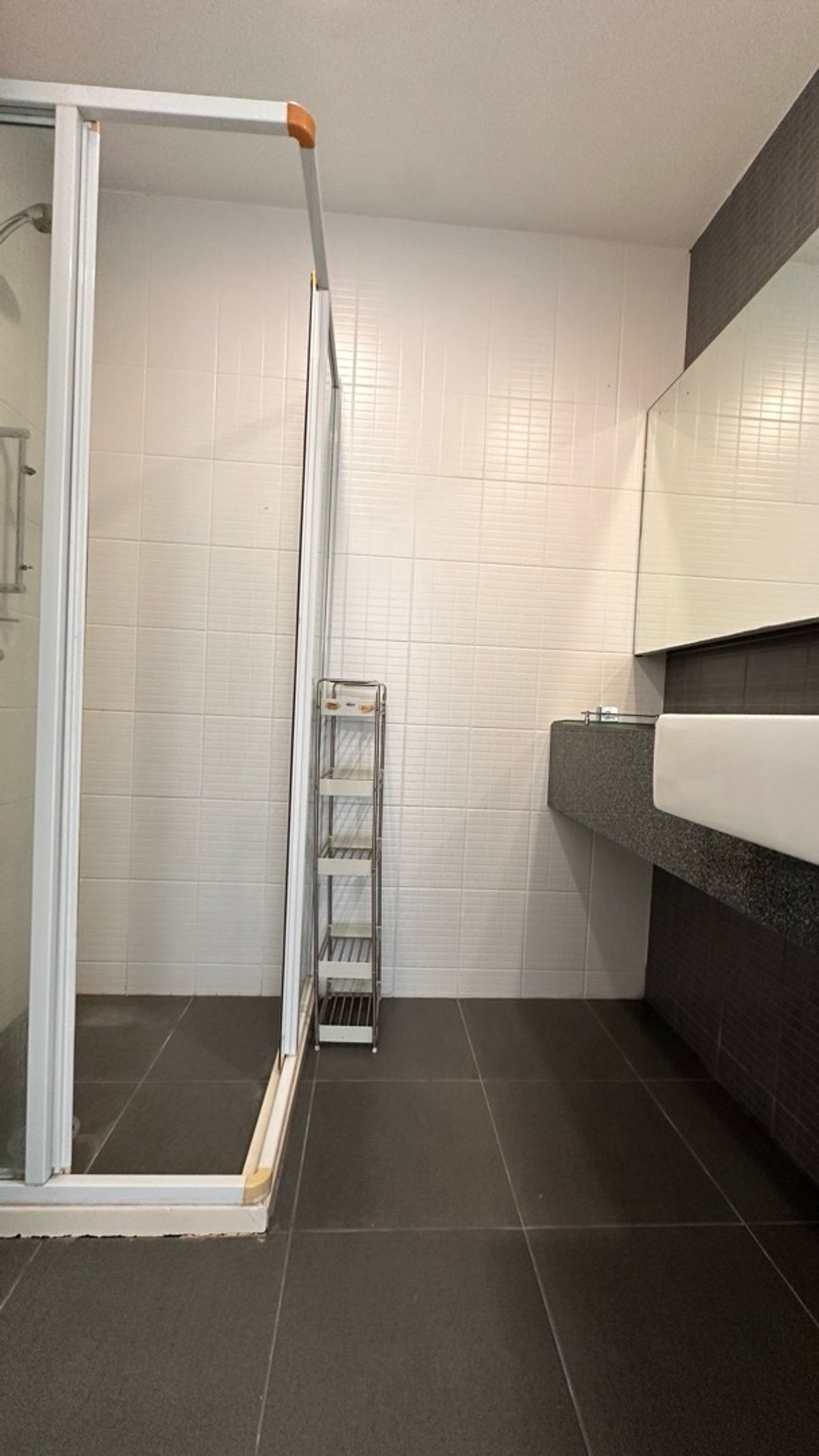 ขายคอนโดปิ่นเกล้า จรัญสนิทวงศ์ : 🔥🏠❤️ 🔥 ถูกสุด ราคานี้หาไม่ได้ง่าย🔥! คอนโด Duplex ติดสระ | Thana TRI Condominium💎 2 ชั้น ขนาด 71.59 ตร.ม.🌊 เปิดประตูจากห้องลงสระว่ายน้ำได้ทันที🏊‍♀️ อยู่ชั้นเดียวกับ สระว่ายน้ำ ฟิตเนส ซาวน่า