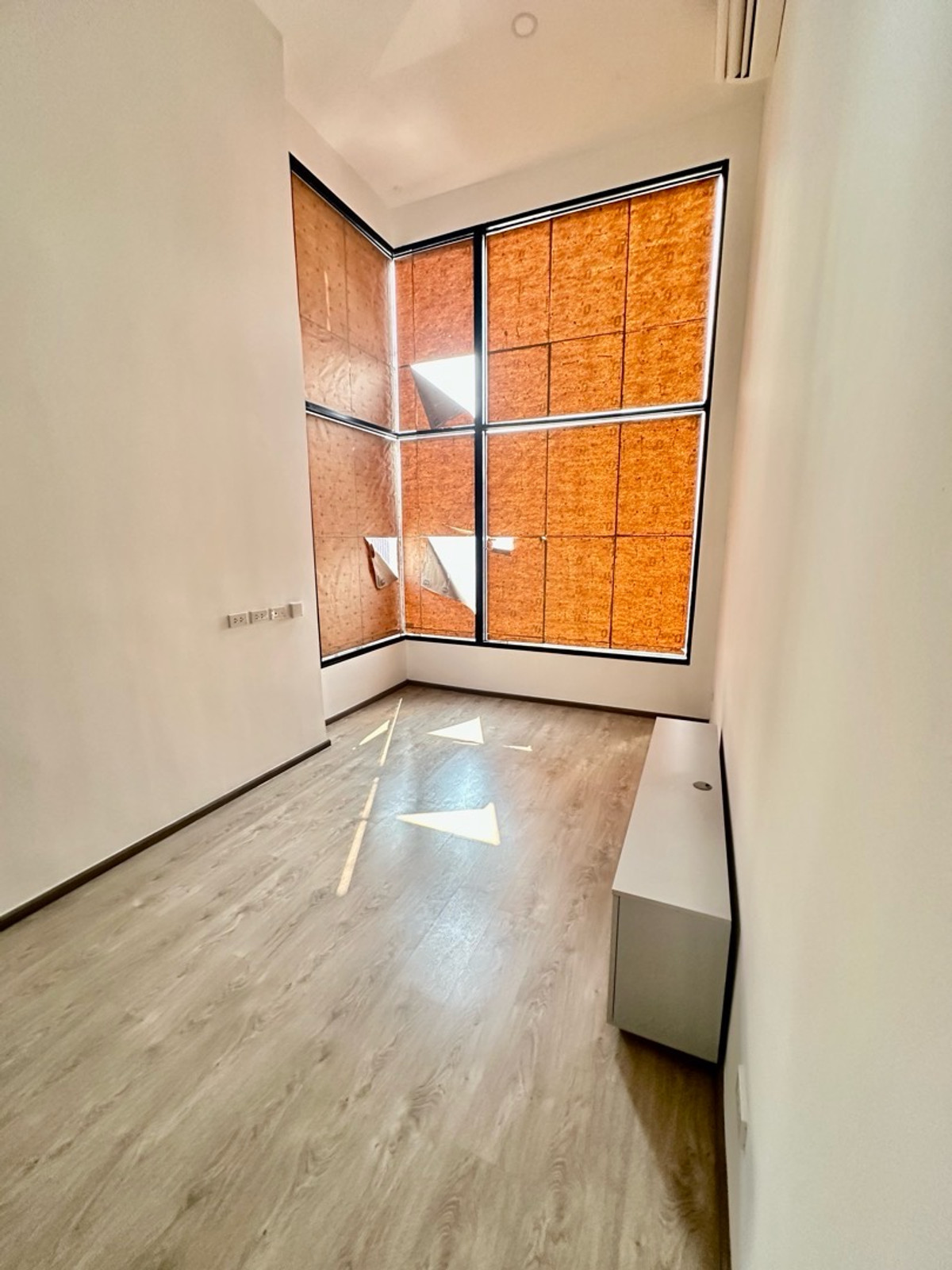 For SaleCondoRatchadapisek, Huaikwang, Suttisan : Condo near MRT Huai Khwang