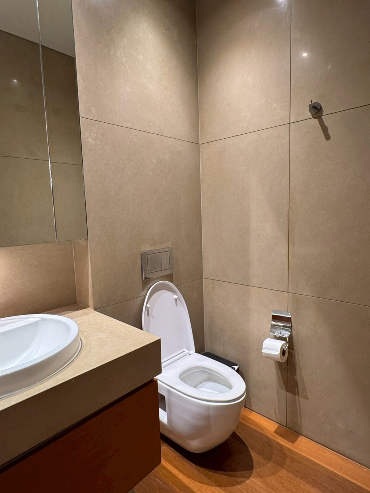 ให้เช่าคอนโดสาทร นราธิวาส : คอนโด Duplex 2 ห้องนอน โครงการ The Sukhothai Residencesม, Contact 062-496-6454