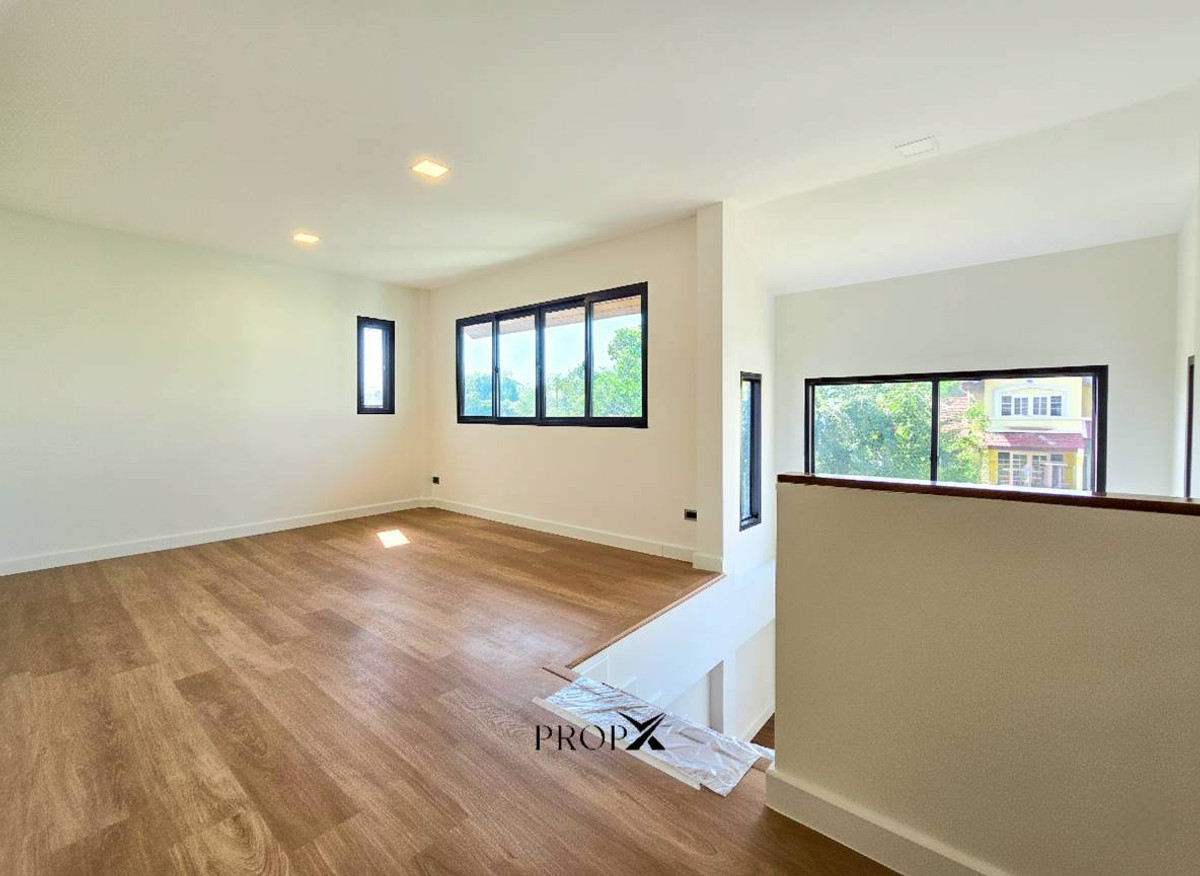 ขายบ้านปทุมธานี รังสิต ธรรมศาสตร์ : บ้านเดี่ยวบนทำเล เมือกเอกรังสิต รีโนเวท