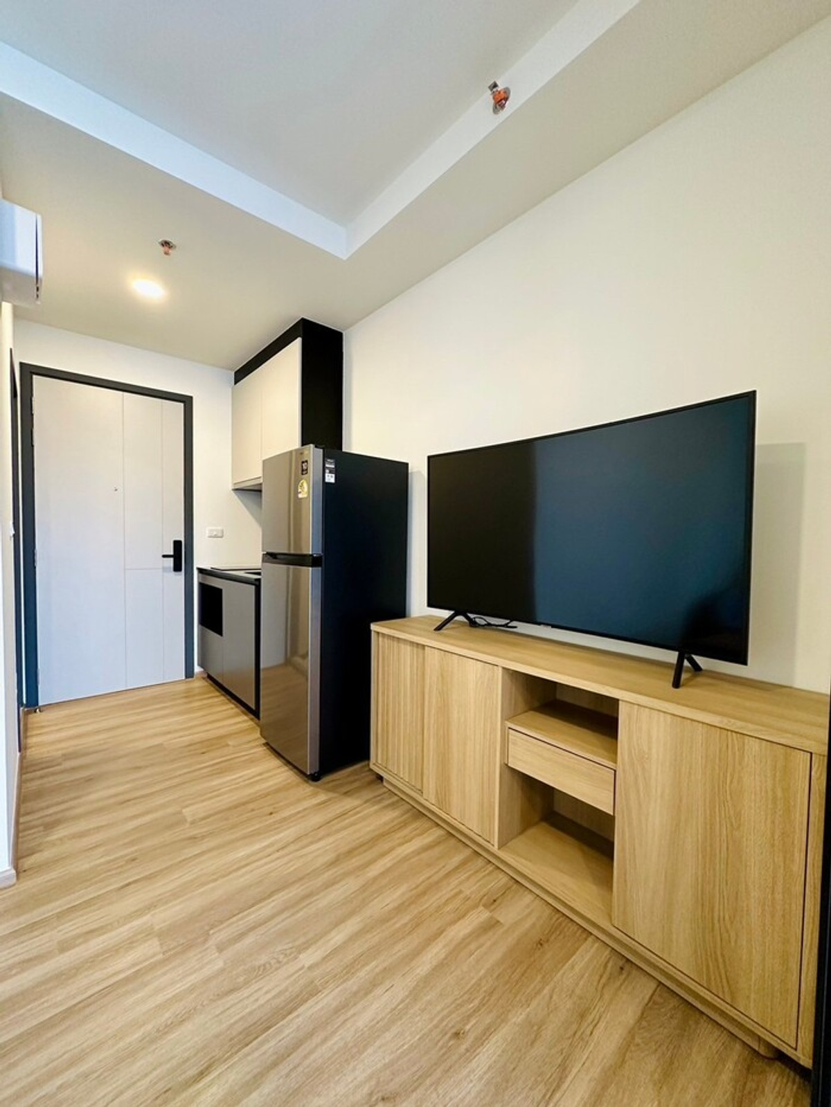 For RentCondoRatchadapisek, Huaikwang, Suttisan : 💖💖For rent The Stage Mindscape Ratchada-Huai Khwang / 1 bedroom 17,000 baht. If interested, you can inquire. Line ID = atfirm2010 💖💖