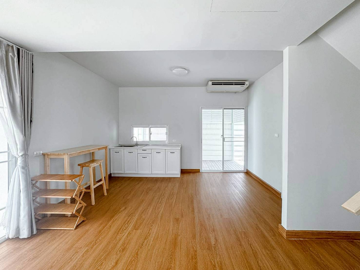 For SaleTownhomePathum Thani,Rangsit, Thammasat : Semi-detached house 