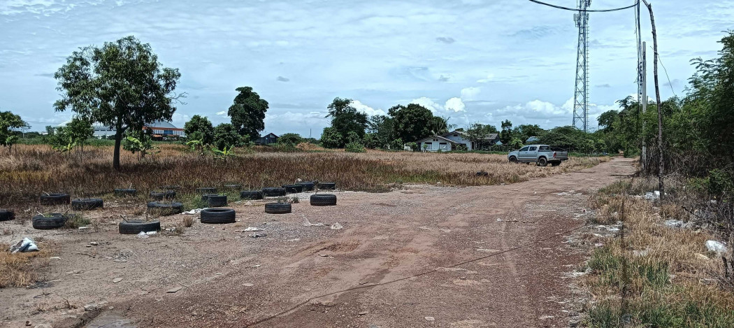 For SaleLandSamut Prakan,Samrong : Land for sale, dark purple zone, 18 rai 1 ngan 18.30 sq.wa, near ASIA Suvarnabhumi Industrial Estate.