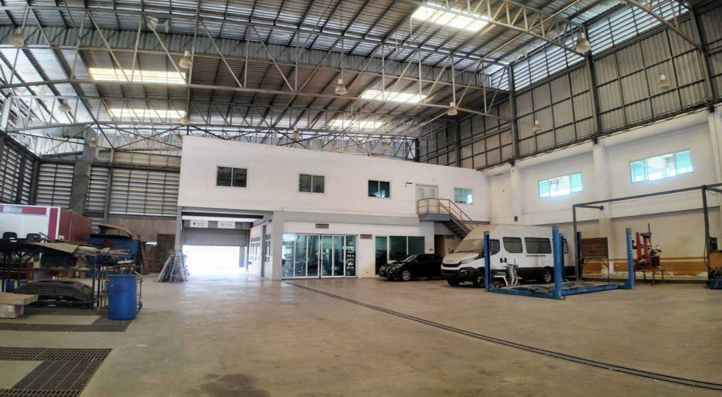 ขายโรงงานปทุมธานี รังสิต ธรรมศาสตร์ : ขาย โรงงาน พร้อมโกดัง เขต free zone ในนิคม นวนคร 5392 ตรม 1 ไร่ 6 งาน 11 ตรว ใกล้ทางด่วน