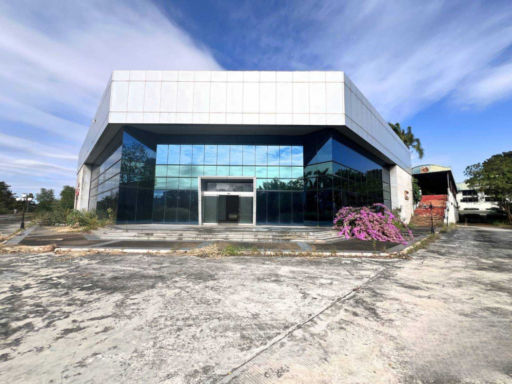 ขายโรงงานปราจีนบุรี : ขาย โรงงาน พร้อมโรงงาน​ 50547 ตรม 308 ไร่ ติดถนน 304
