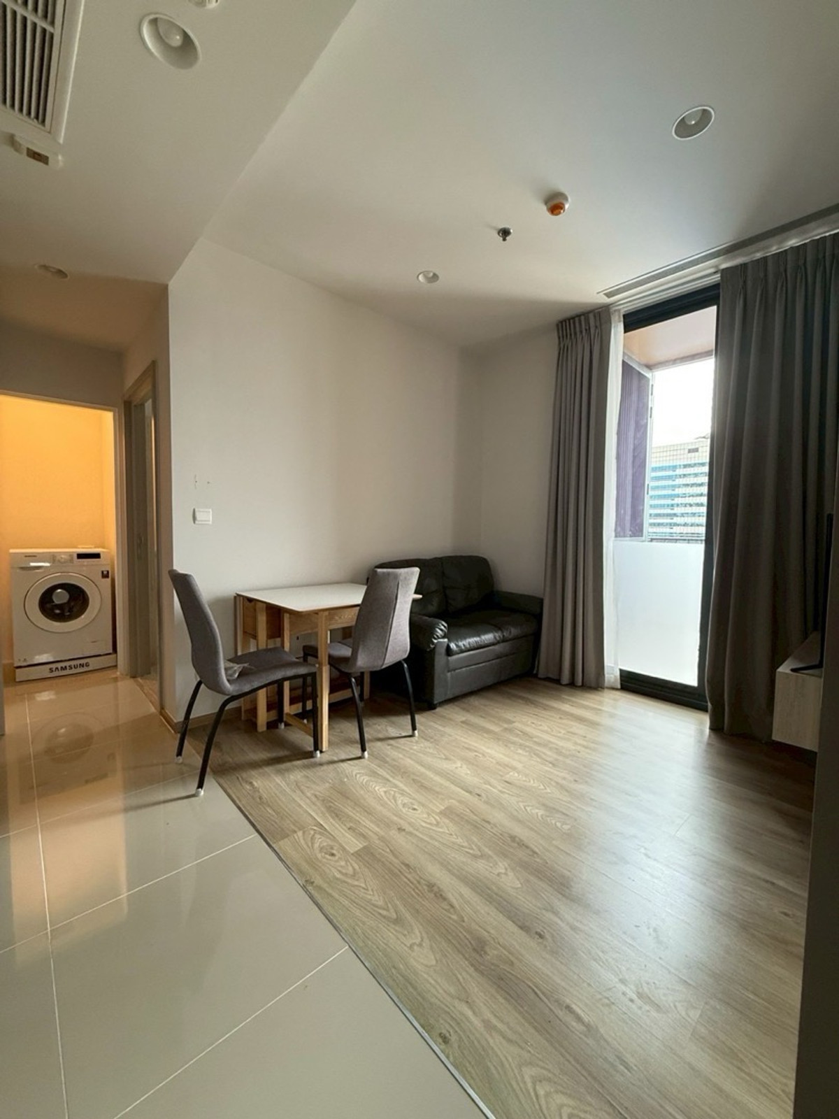 ให้เช่าคอนโดสุขุมวิท อโศก ทองหล่อ : ให้เช่าคอนโด โอกะ เฮ้าส์ สุขุมวิท 36  ใกล้ Lotus พระราม 4 (ห้องมุม)