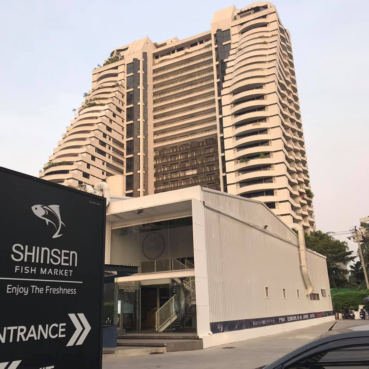 ขายคอนโดสุขุมวิท อโศก ทองหล่อ : ✨ For Sale: Supalai Place Sukhumvit 39 Condo ✨  💰 Only 5,690,000 THB