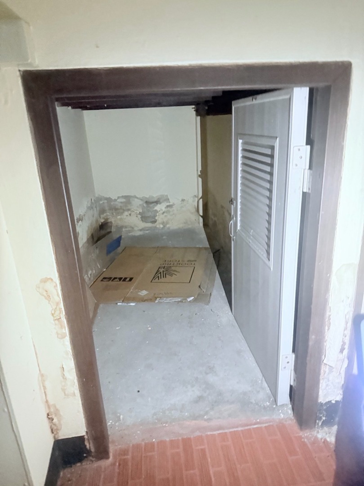 For RentHouseSukhumvit, Asoke, Thonglor : Standalone House for Rent Near Asok BTS for Business Renovation