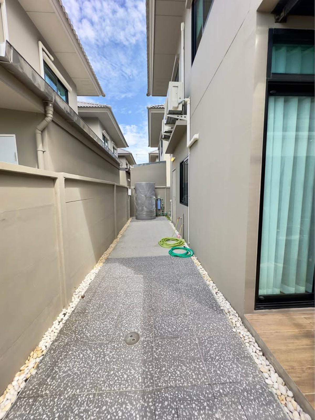 For RentHouseBangna, Bearing, Lasalle : P-2959 For rent! Semi-detached house COMO Bianca I, built-in furniture, ready to move in, near Mega Bangna.