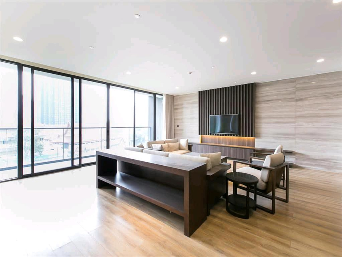 CondoOnnut, Udomsuk : Urgent sale, Park Court Sukhumvit 77, near Bangkok Prep School.