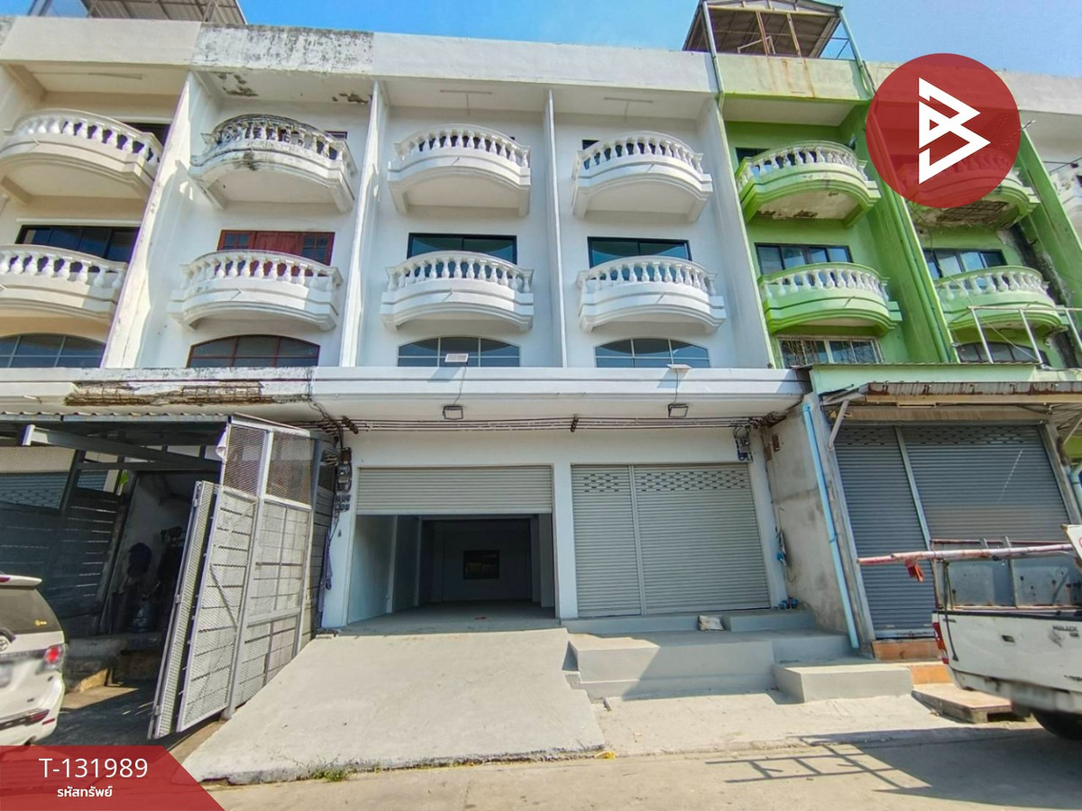 For RentShop HouseSamut Prakan,Samrong : Commercial building for rent, 3 and a half floors, Chan Samut Village, Srinakarin, Samut Prakan.