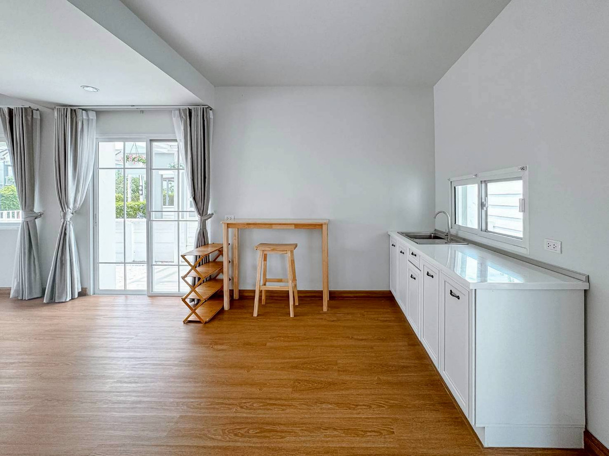 For SaleTownhomePathum Thani,Rangsit, Thammasat : Semi-detached house 