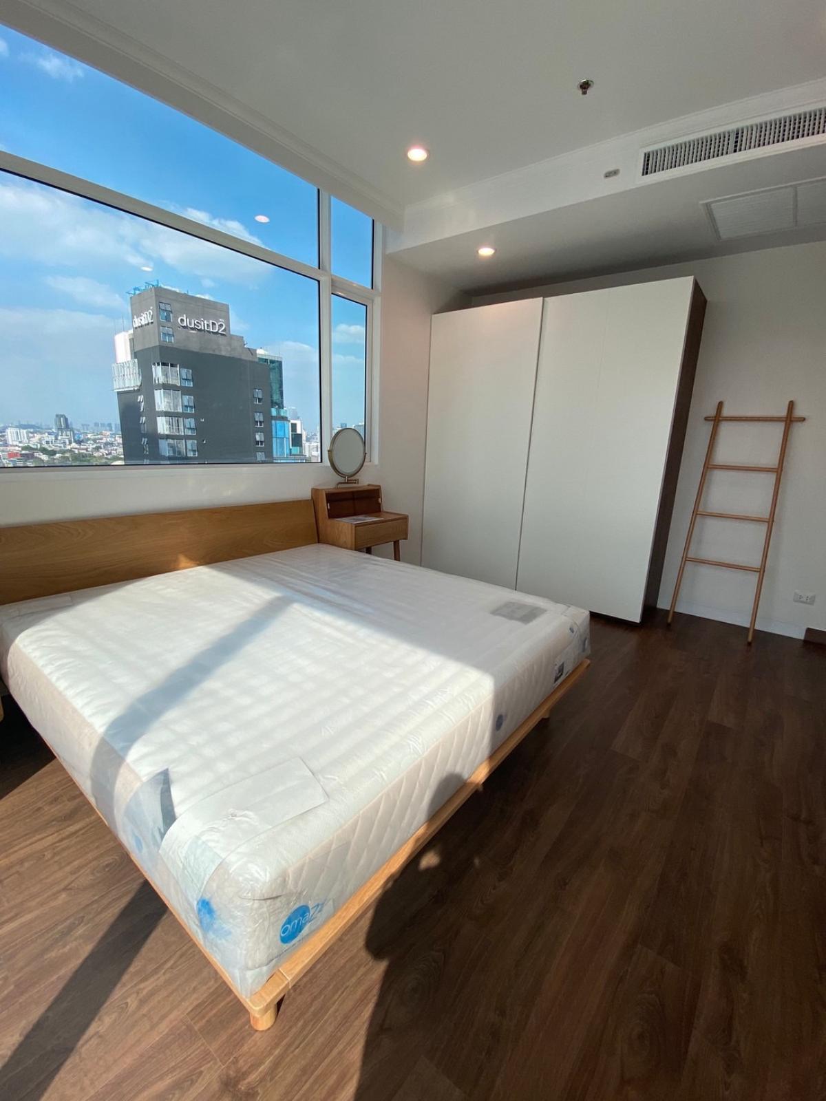 For SaleCondoSilom, Saladaeng, Bangrak : Luxurious in the heart of Sam Yan! Supalai Elite Surawong 2 bedrooms 85 sq.m. Price 12.5 millionClose to BTS/MRT, near shopping and Lumpini Park, with premium amenities!