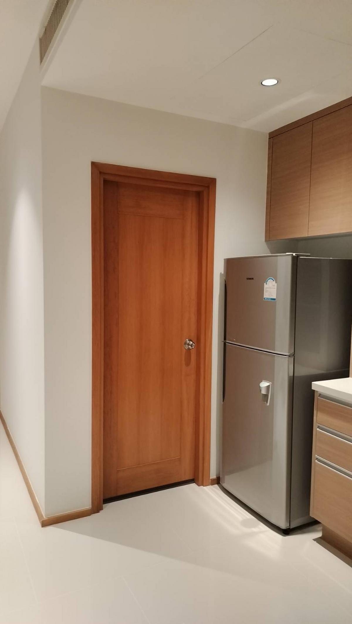 For SaleCondoSathorn, Narathiwat : The ultimate luxury condo in the heart of Phrom Phong!2 bedrooms, 3 bathrooms, 101 sq.m. for only 18 million.