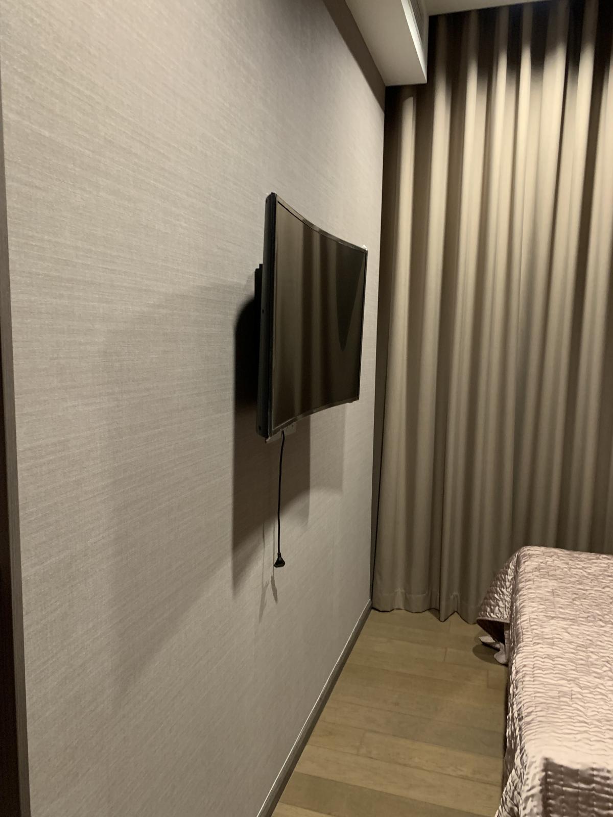 For SaleCondoSathorn, Narathiwat : Luxury condo in the heart of Silom, The Diplomat Sathorn, ready to move in!Beautiful view, 51.77 sq.m., special price 11 million THB, near BTS/MRT Surasak.