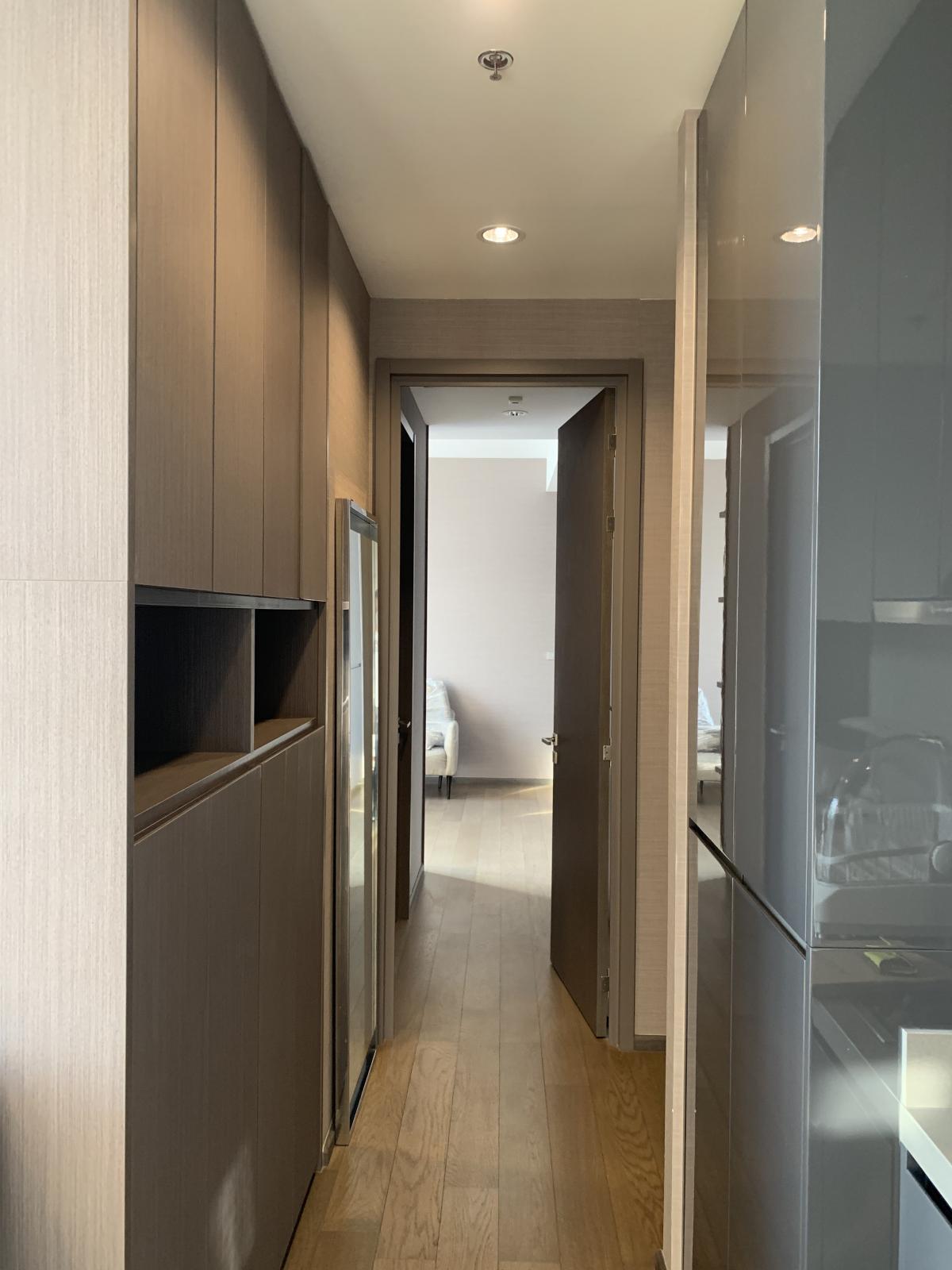 For SaleCondoSathorn, Narathiwat : Luxury condo in the heart of Silom, The Diplomat Sathorn, ready to move in!Beautiful view, 51.77 sq.m., special price 11 million THB, near BTS/MRT Surasak.