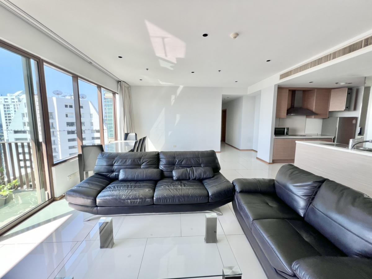 For RentCondoSukhumvit, Asoke, Thonglor : Luxury 3 Bedroom Condo at The Emporio Place — BTS Phrom Phong Access!Spacious 161 sqm with Pool, Gym & Sauna for 110,000 THB/month!