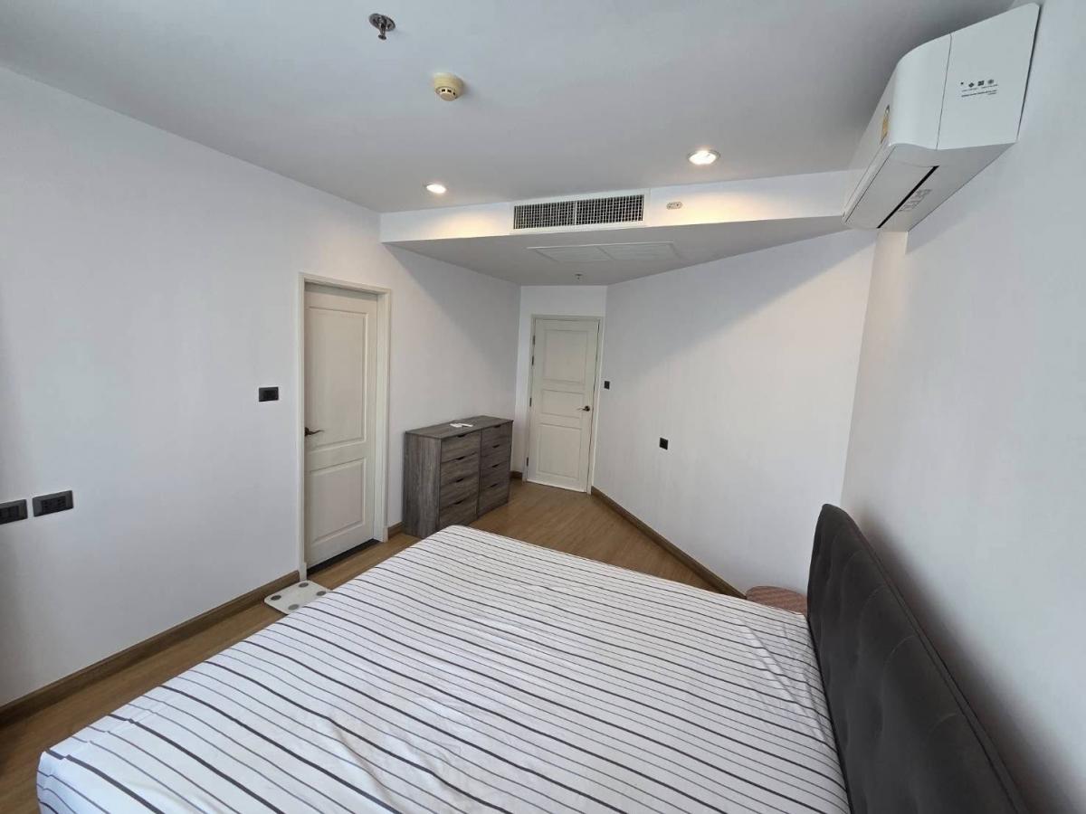 For SaleCondoRama9, Petchburi, RCA : Super value! Supalai Wellington condominium, 2 bedrooms, near MRT Cultural Center76 sq.m. with complete facilities, only 6.8 million! Contact now!