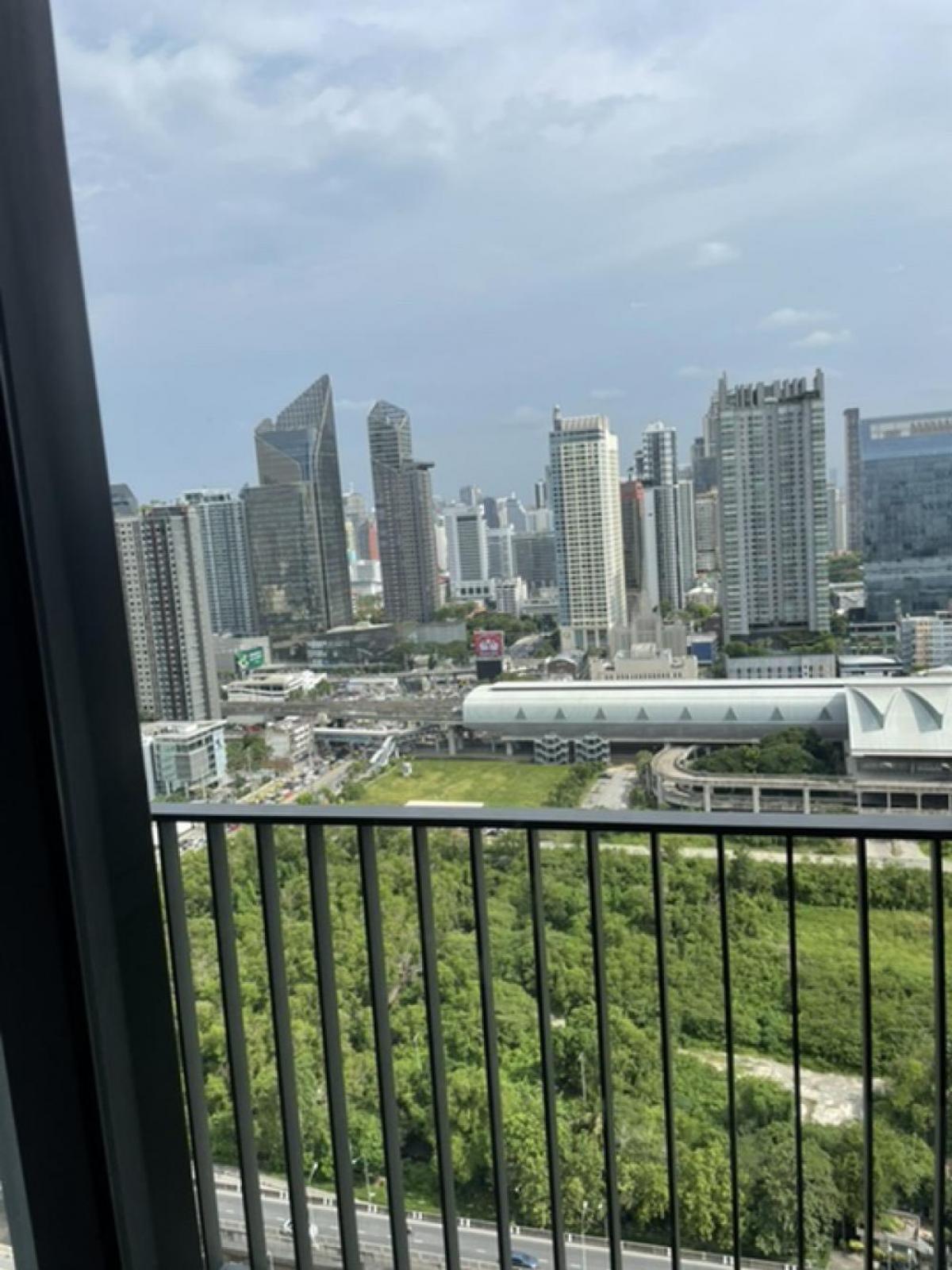 For RentCondoRama9, Petchburi, RCA : Life Asoke Hype 2Bed/2Bath 65 sqm ready to move in, in the heart of RatchadaRent for only 42,000฿/month, near BTS/MRT and leading shopping areas!