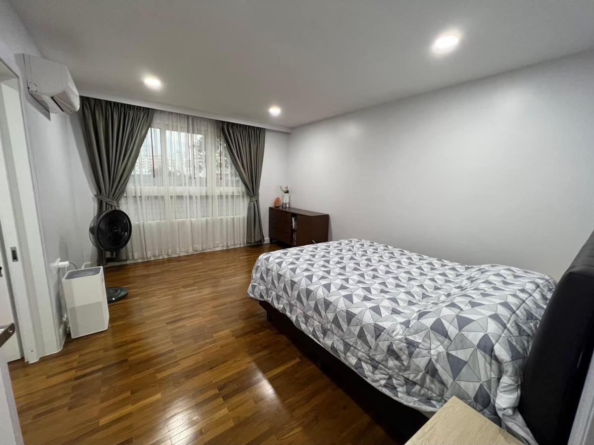 For RentCondoNana, North Nana,Sukhumvit13, Soi Nana : Rent a luxury condo Baan Siri 13 near BTS Nana3 bedrooms, 2 bathrooms, large 114 sq.m. for only 50,000 baht/month!