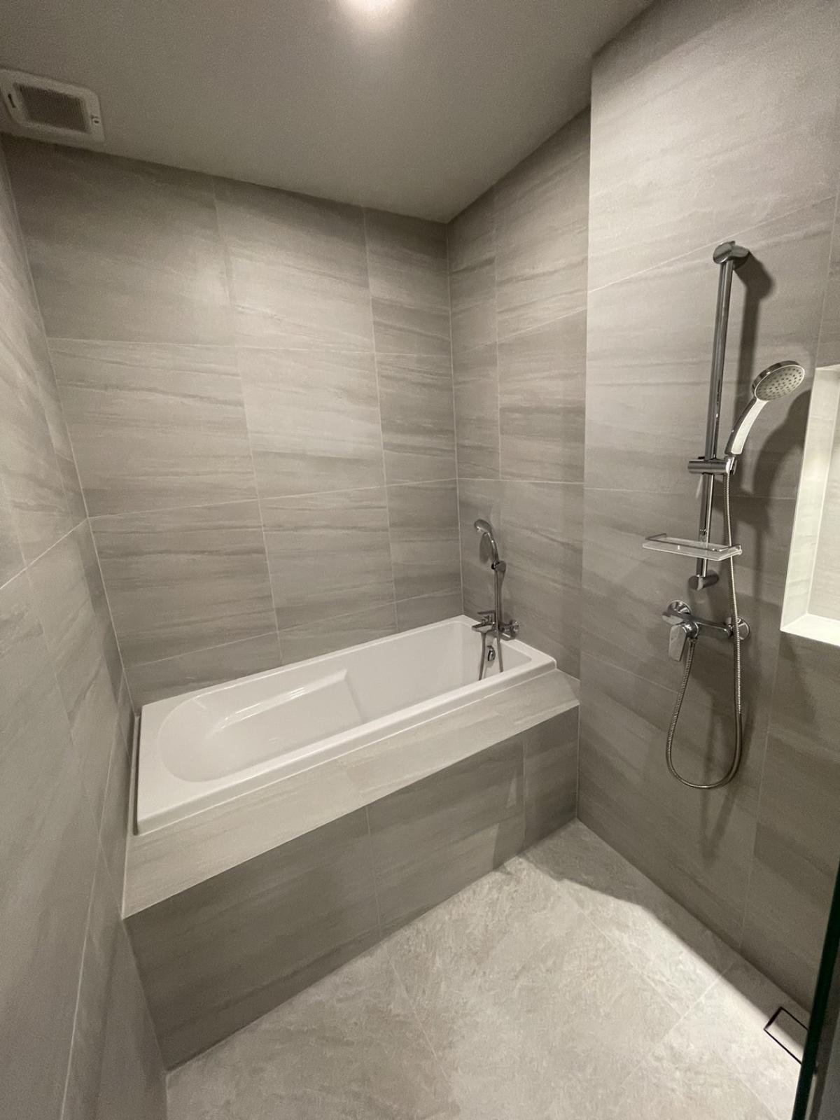 For RentCondoBangna, Bearing, Lasalle : Whizdom The Forestias 2 Bed 2 BathReady to move in, near BTS Bangna, only 55,000 Baht/month!