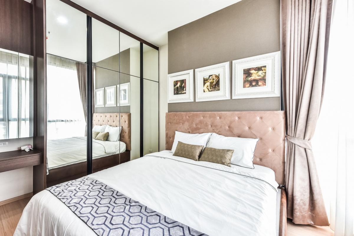 For RentCondoRama9, Petchburi, RCA : Ready to move in! Luxury condo with 3 bedrooms The Capital Ekamai-Thonglor, just bring your bags and move in immediately.Close to BTS Ekamai, large size 180 sq.m., only 95,000 baht/month!